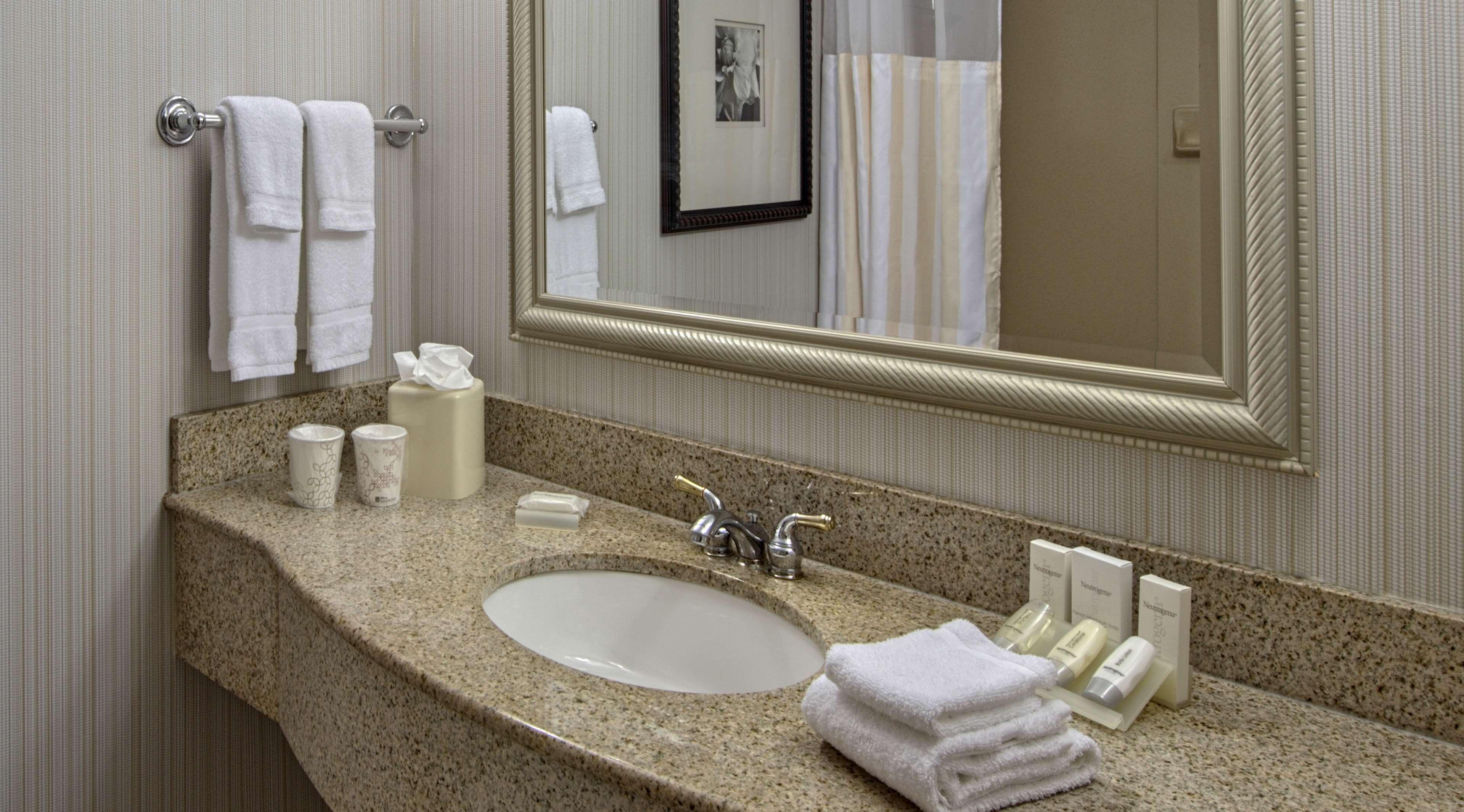 Hilton Garden Inn Huntsville/Space Center Extérieur photo