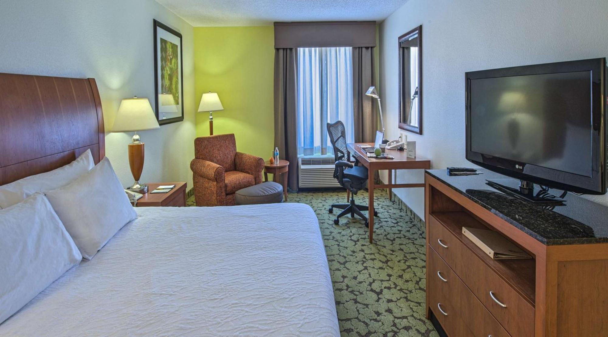 Hilton Garden Inn Huntsville/Space Center Extérieur photo